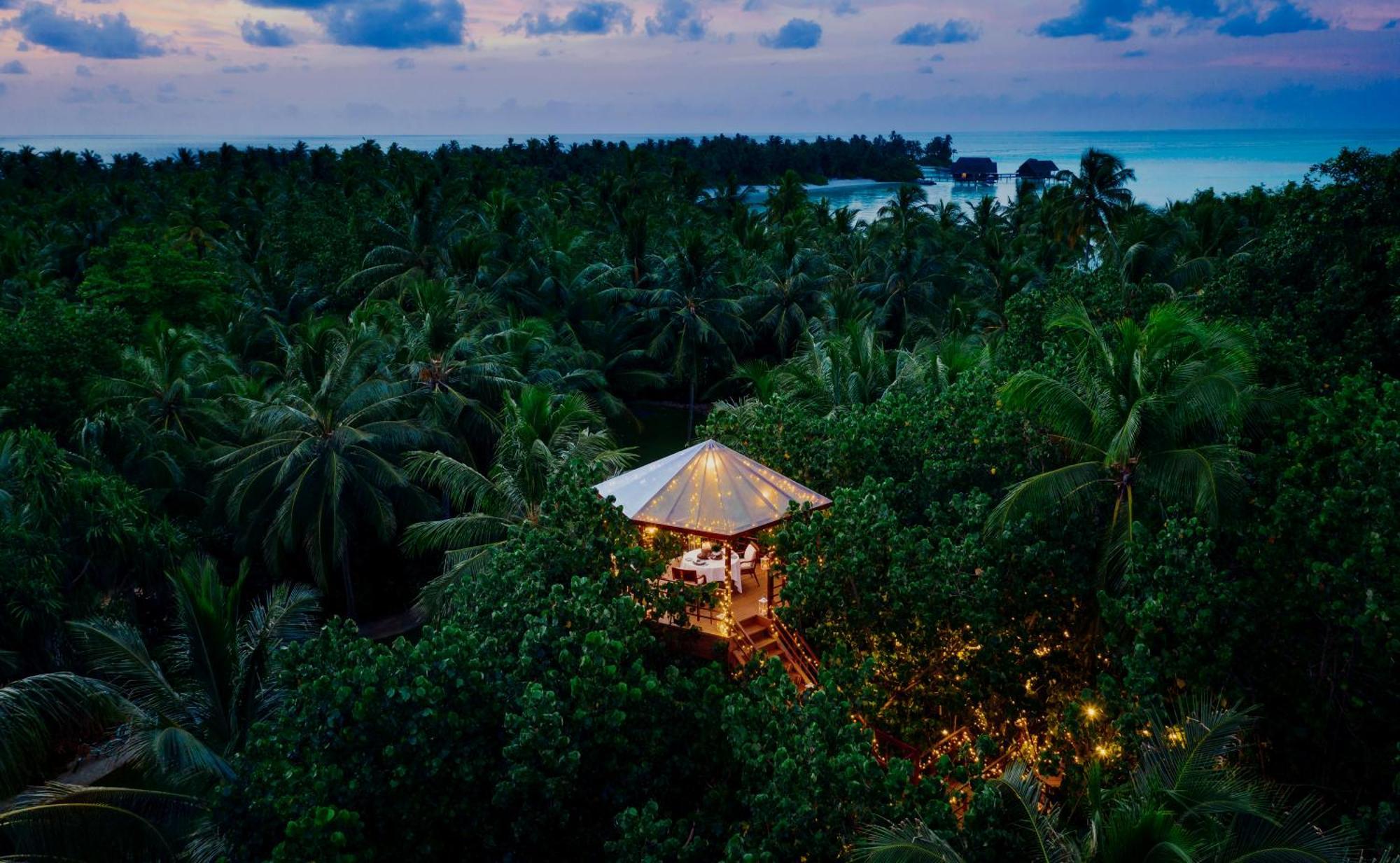 One&Only Reethi Rah Hotel Exterior photo